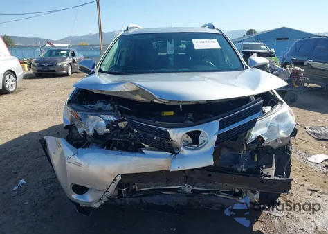 2013 Toyota Rav4 Xle z USA, uszkodzony, nr VIN JTMRFREV1D5025741